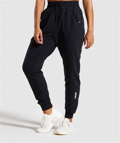 gymshark women's joggers.